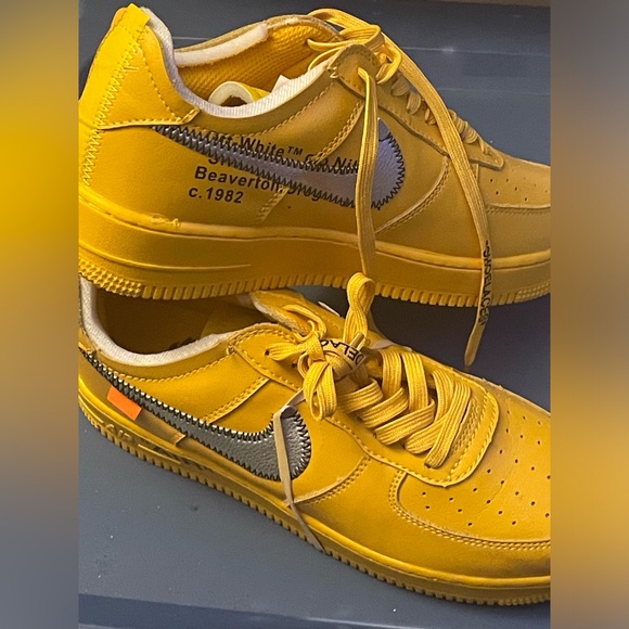 Nike Air Force 1 LowOFF-White ICA UNIVERSITY Gold